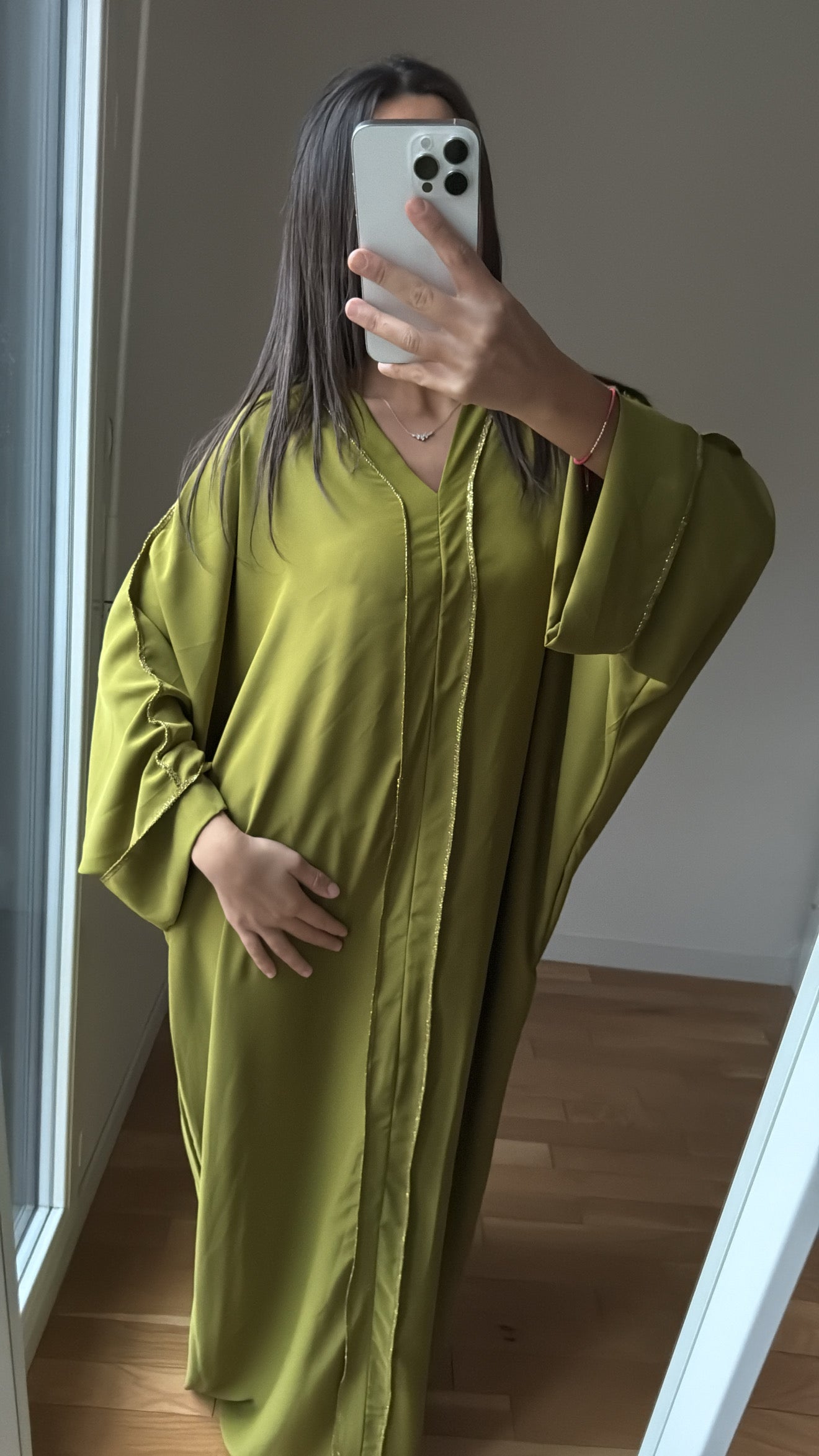 Abaya pistache