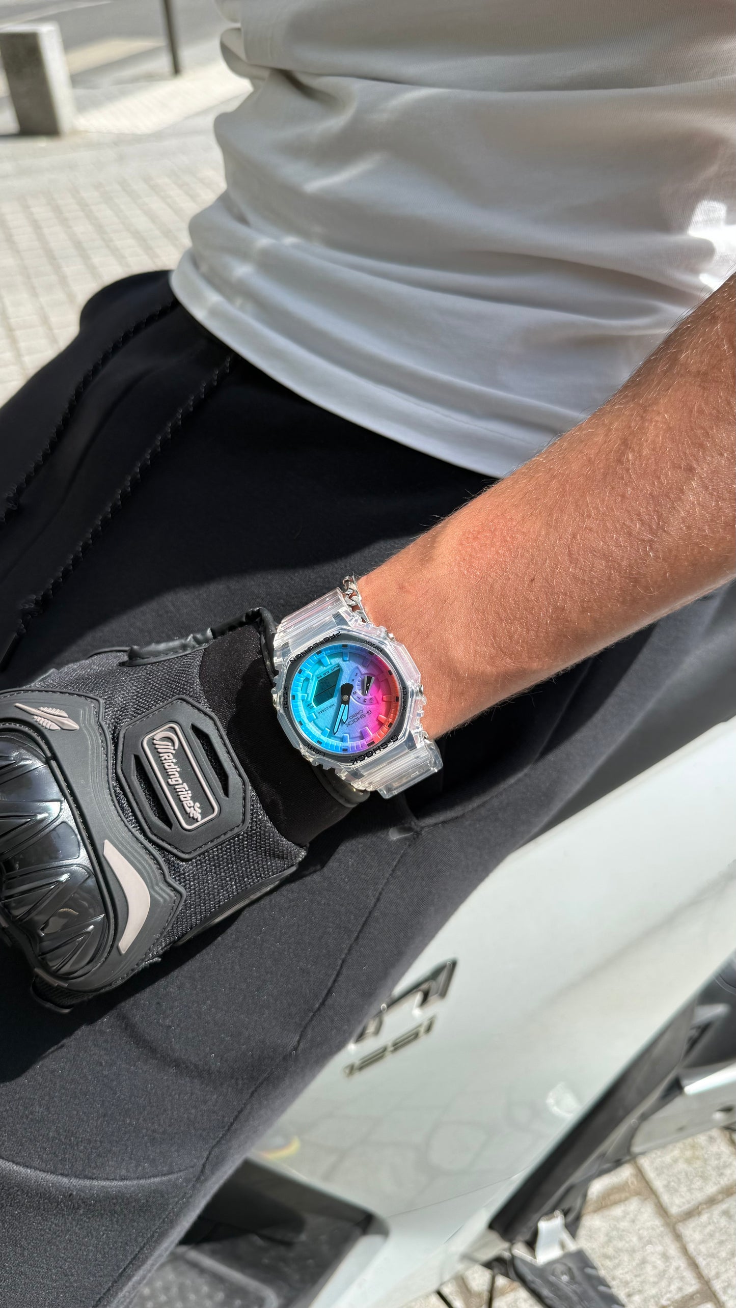 G shock transparente multicolore