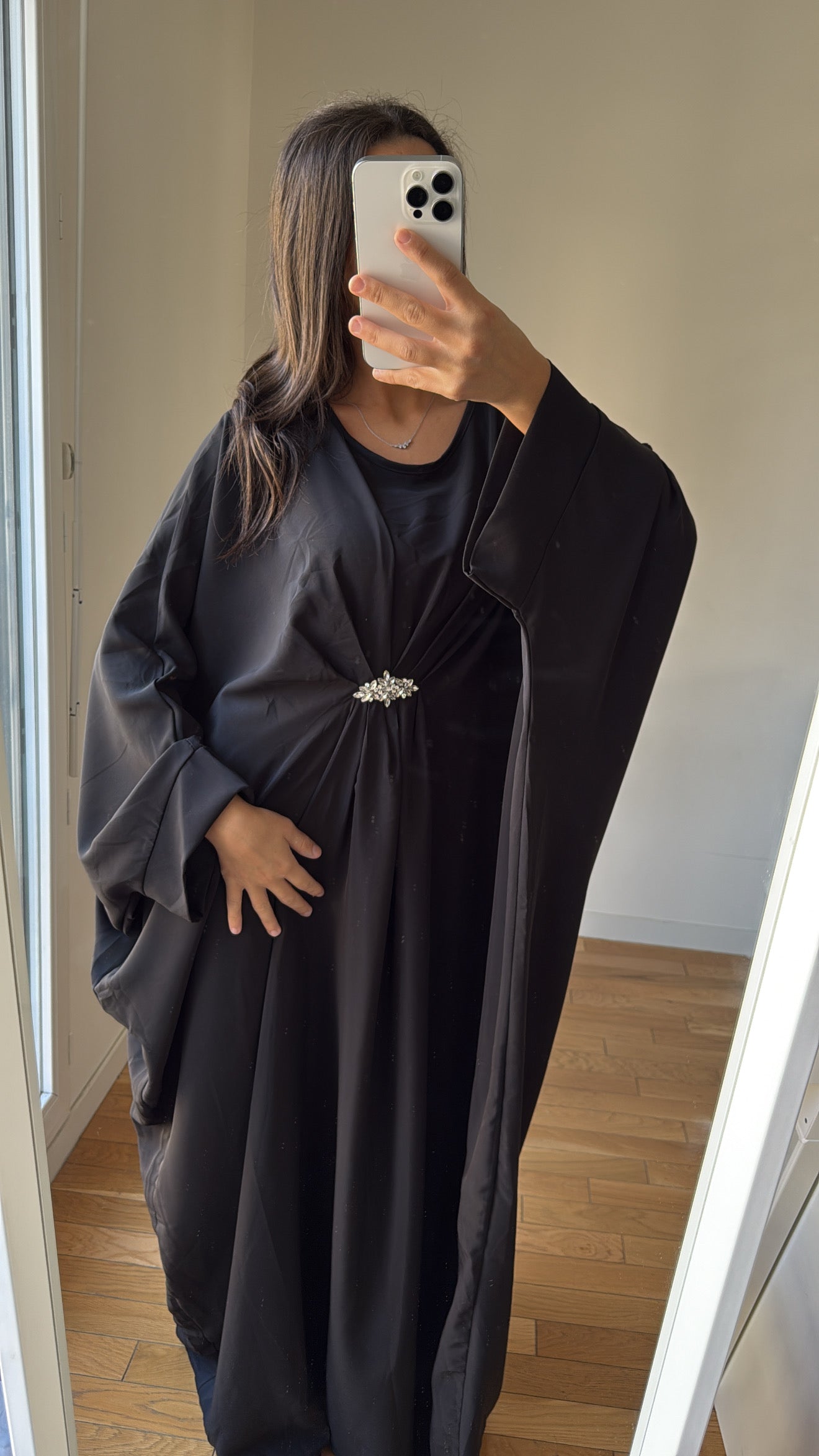 Abaya faila noire