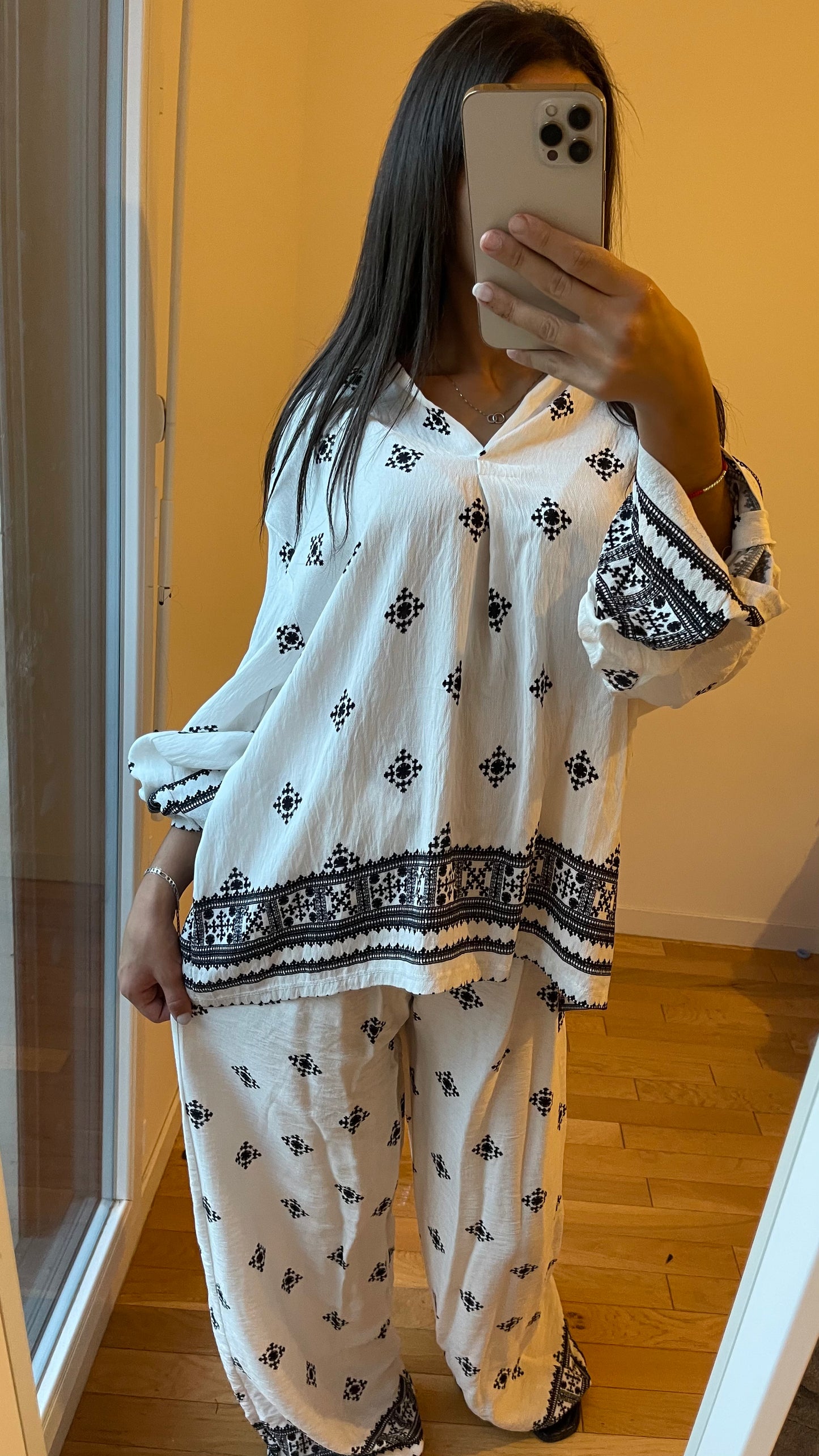 Ensemble Ghizlane noir blanc