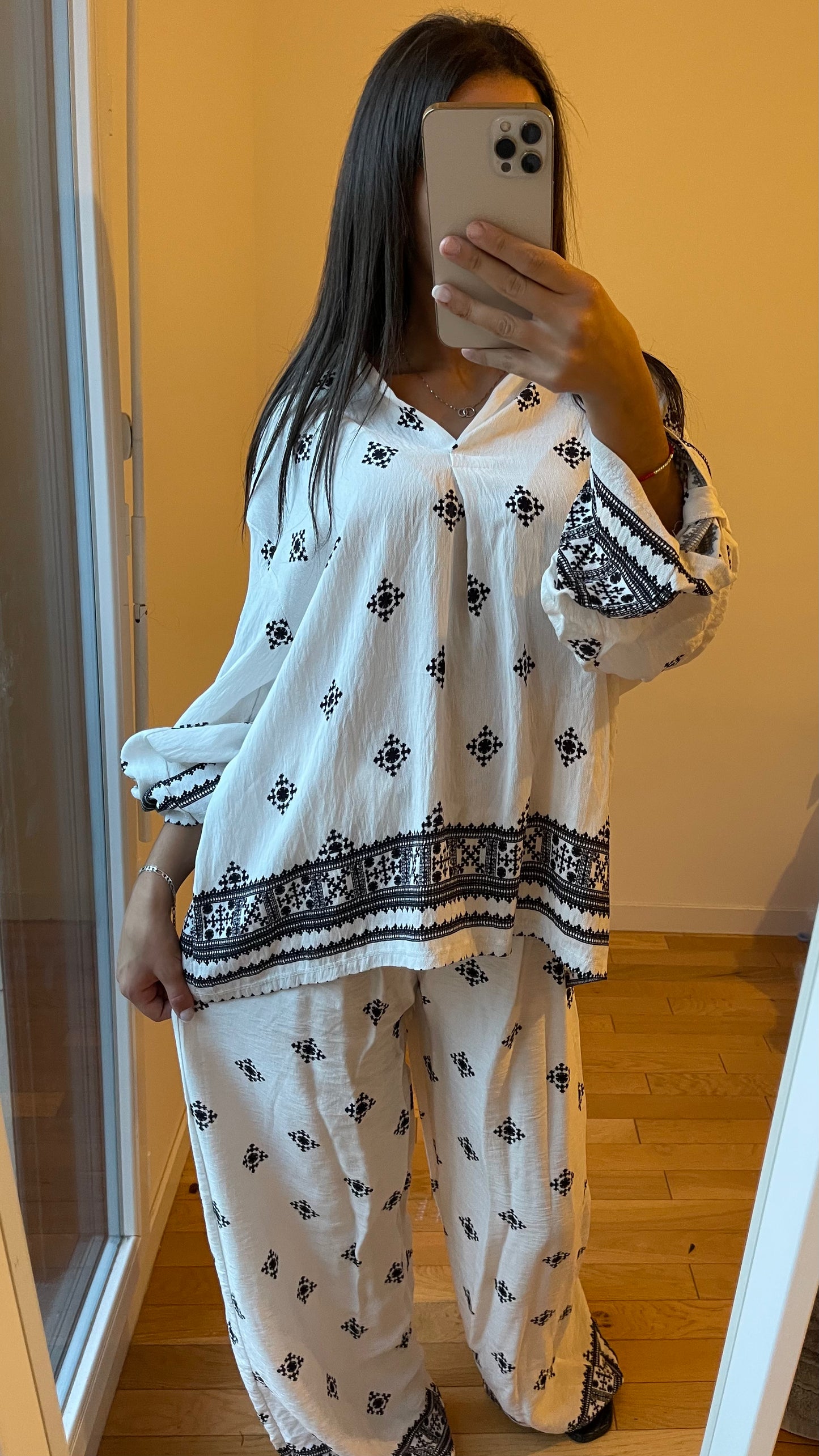 Ensemble Ghizlane noir blanc
