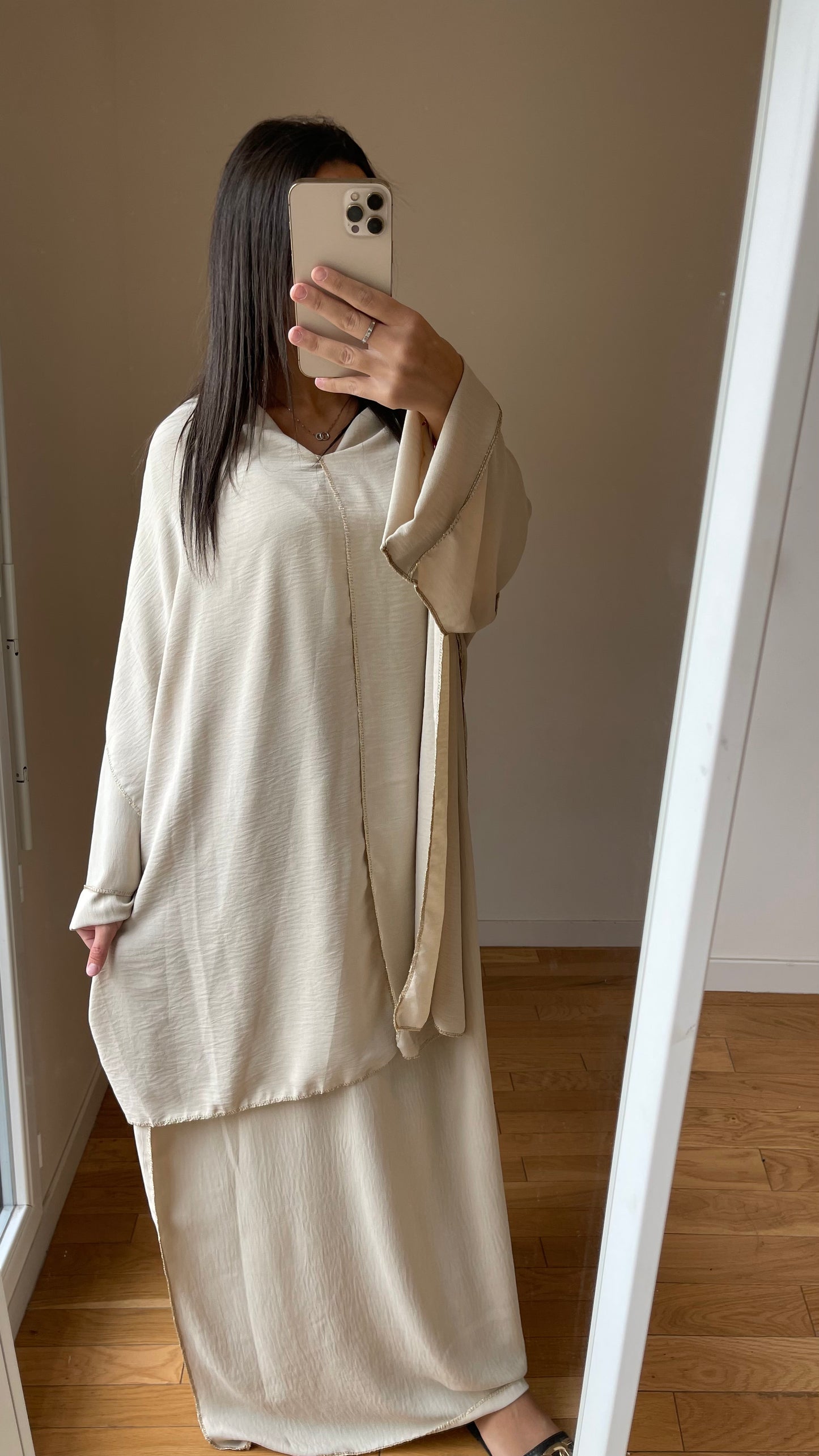 Abaya hijab integré beige
