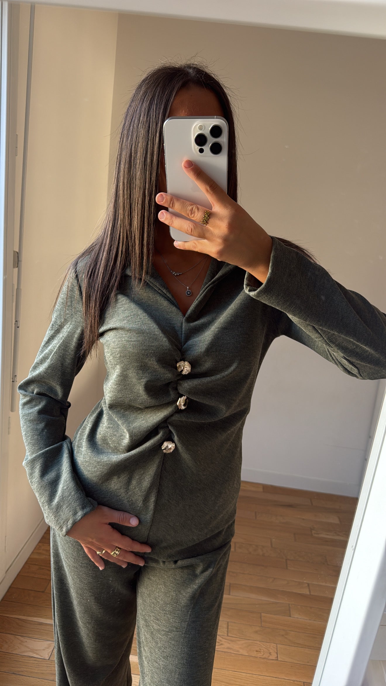 Ensemble Eva kaki