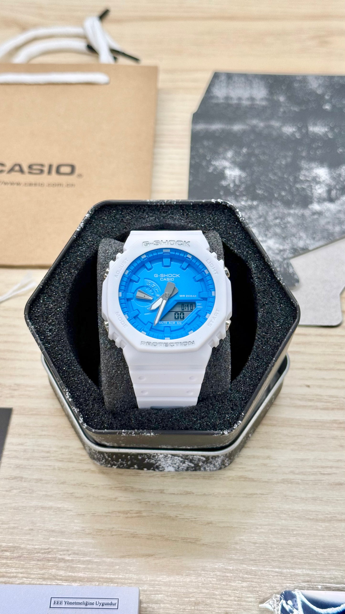 G shock blanche bleue