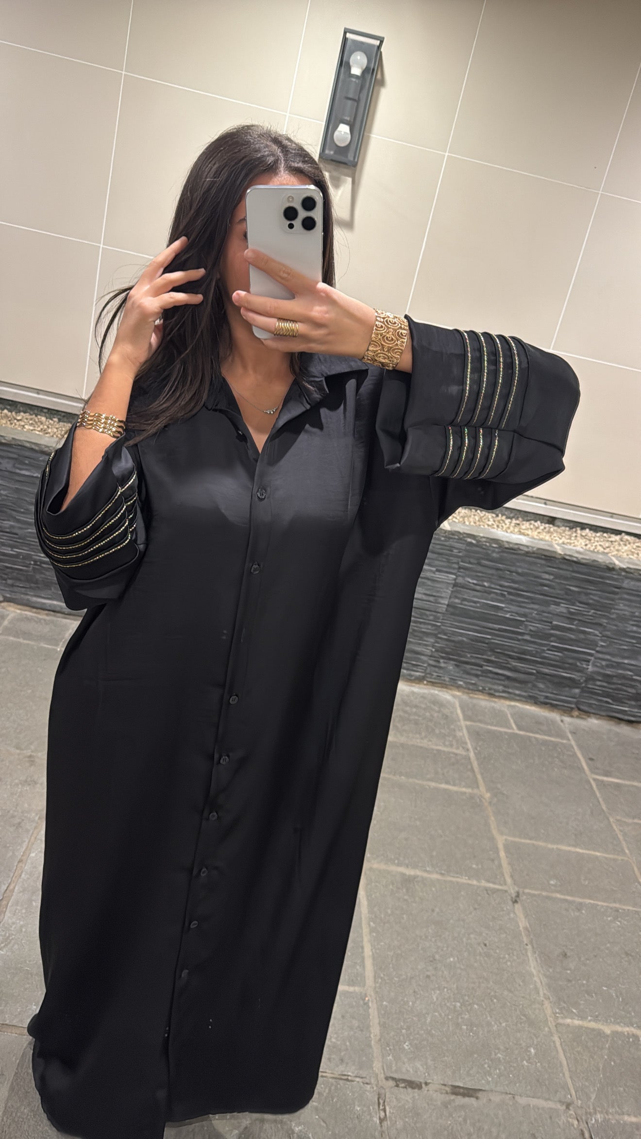 Robe chemise effet satiné noire