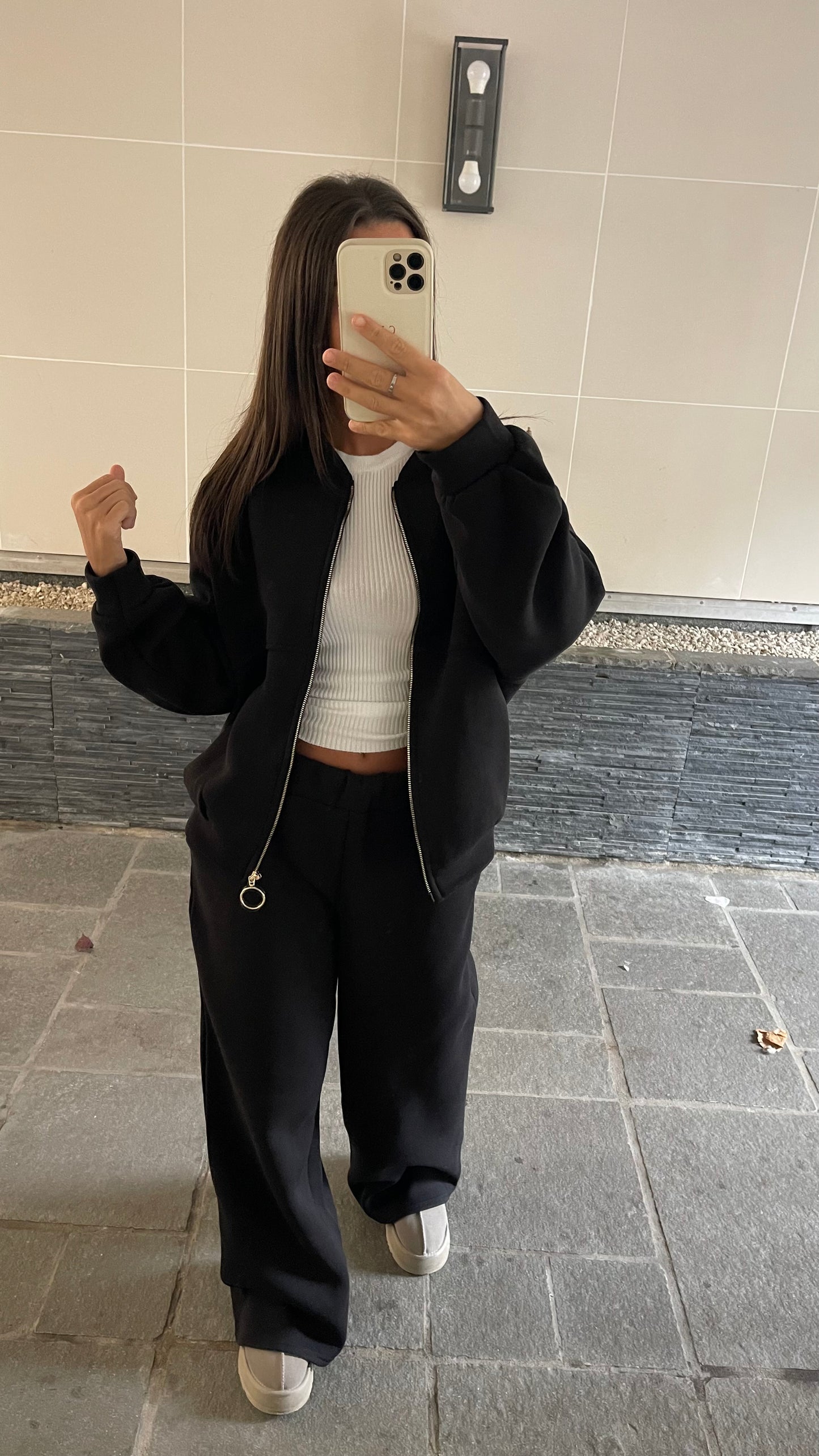 Ensemble jogging noir chaud