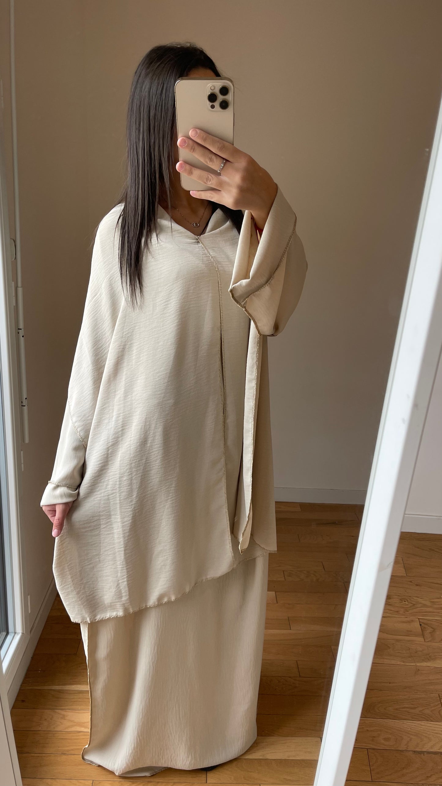 Abaya hijab integré beige