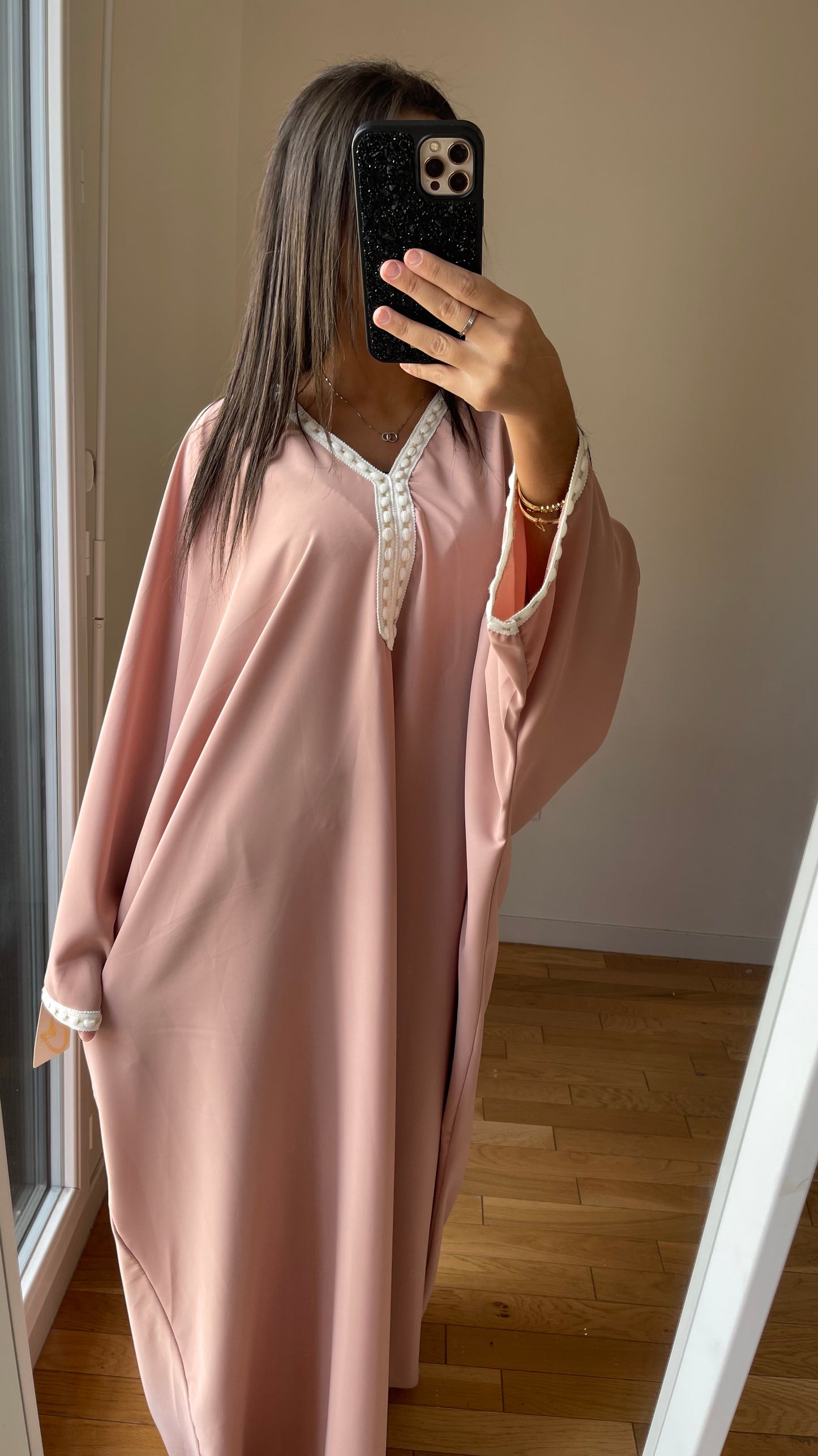 Abaya rose