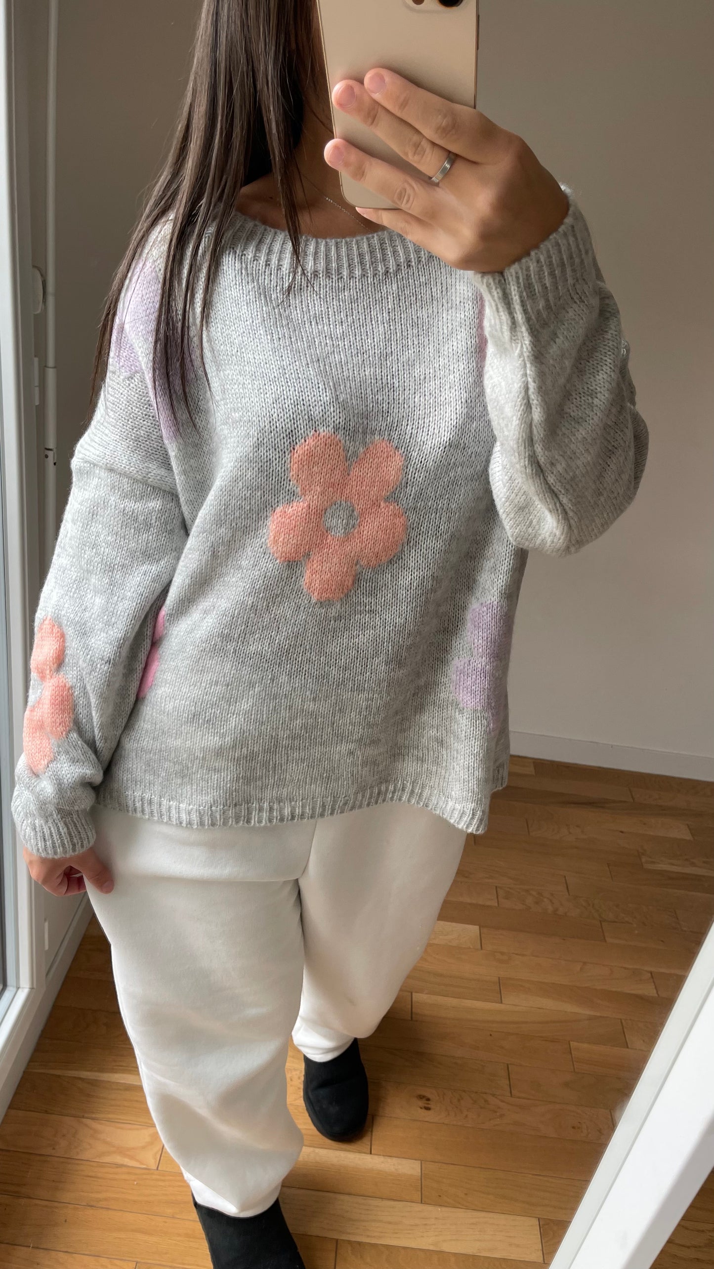 Pull fleur gris