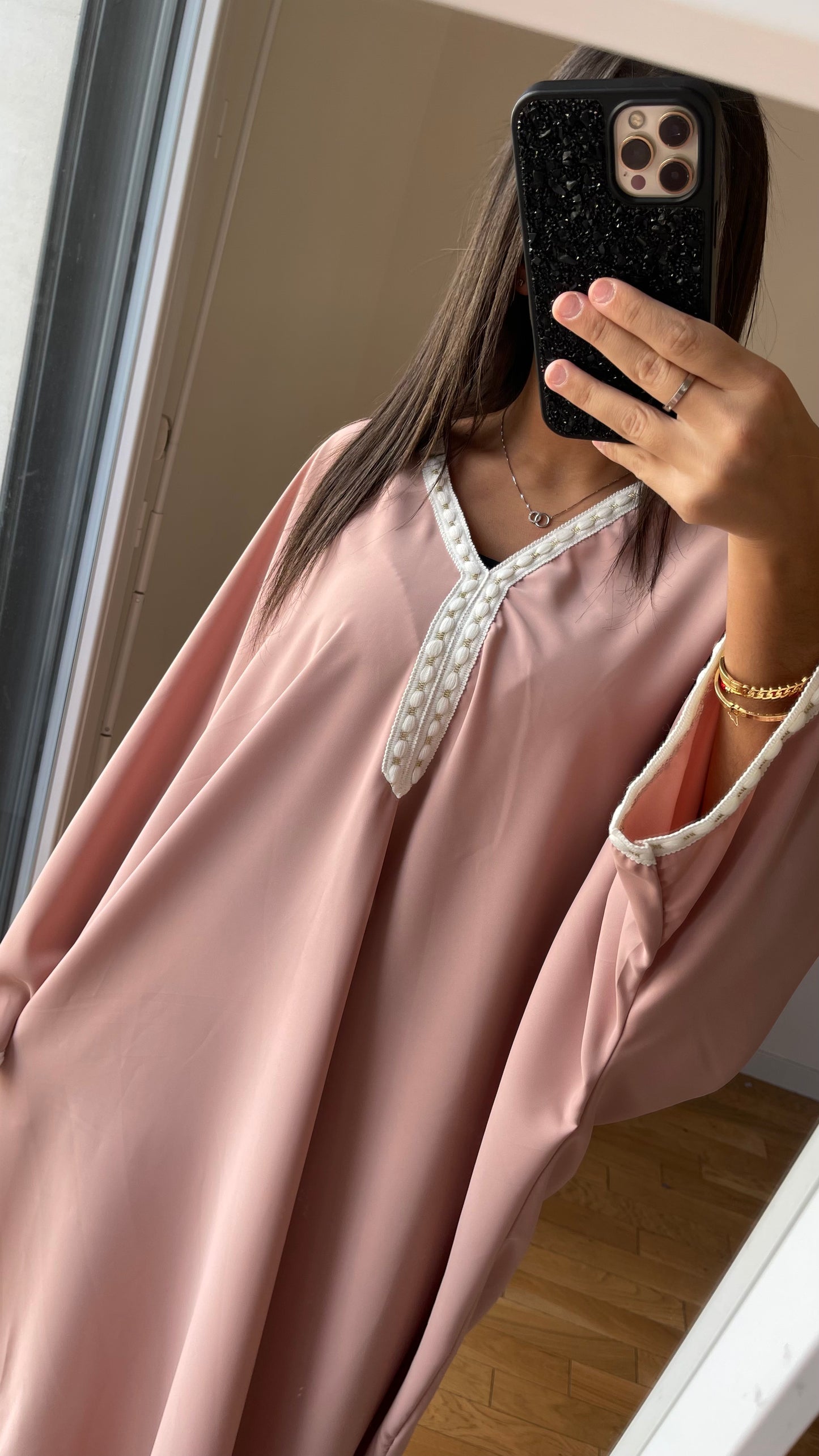 Abaya rose