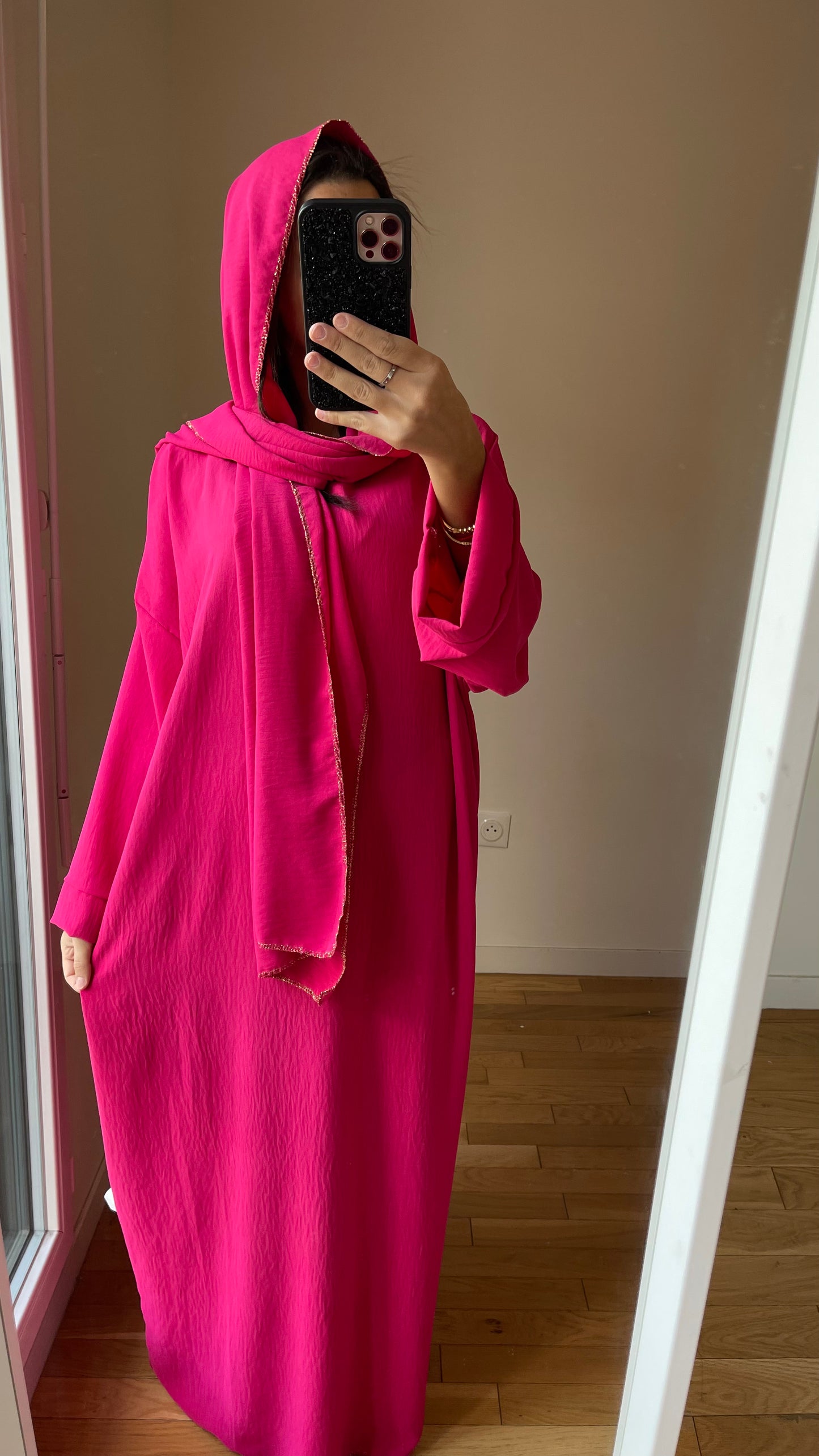 Abaya rose hijab integré