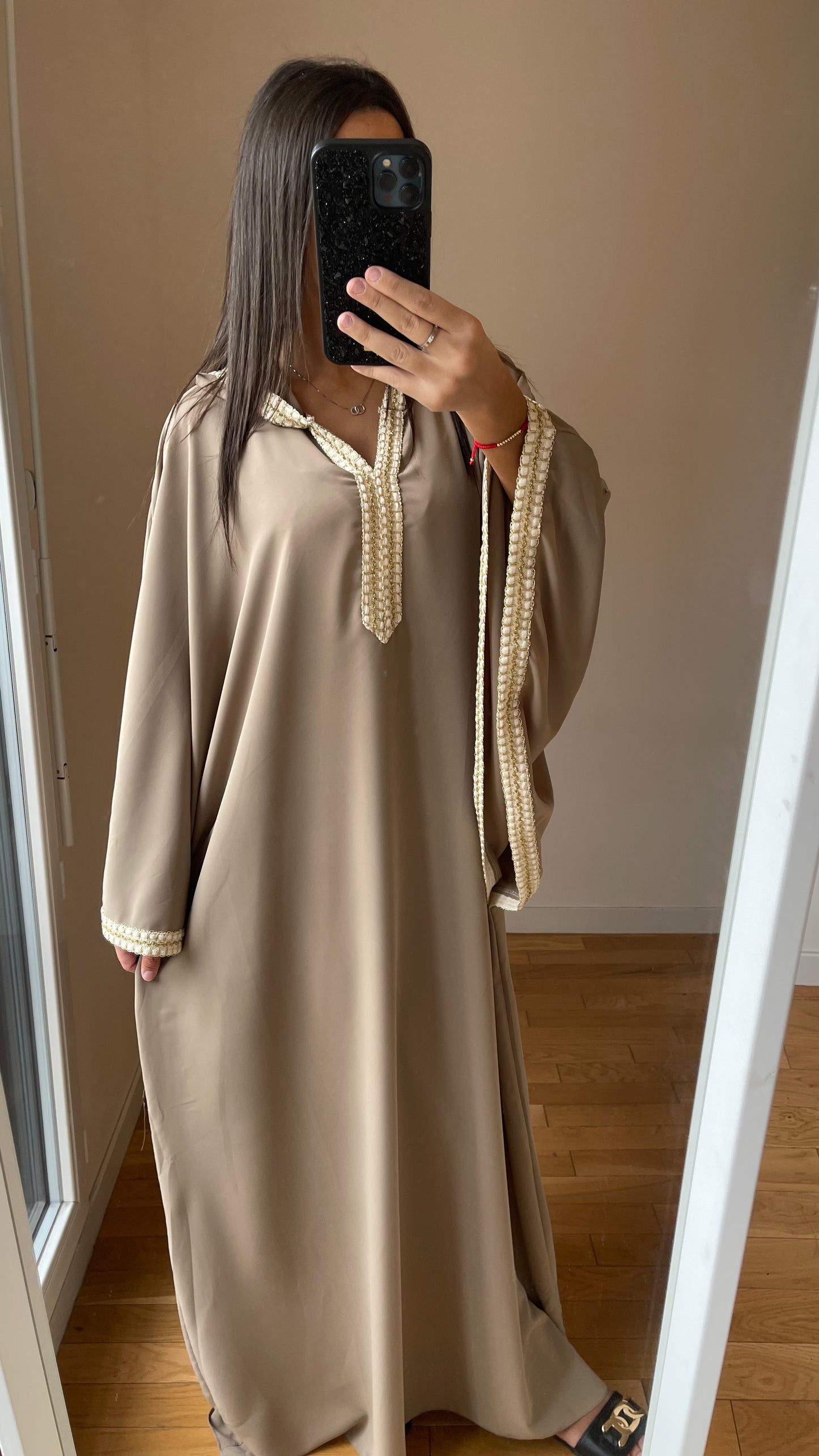 Abaya oiseau taupe avec capuche