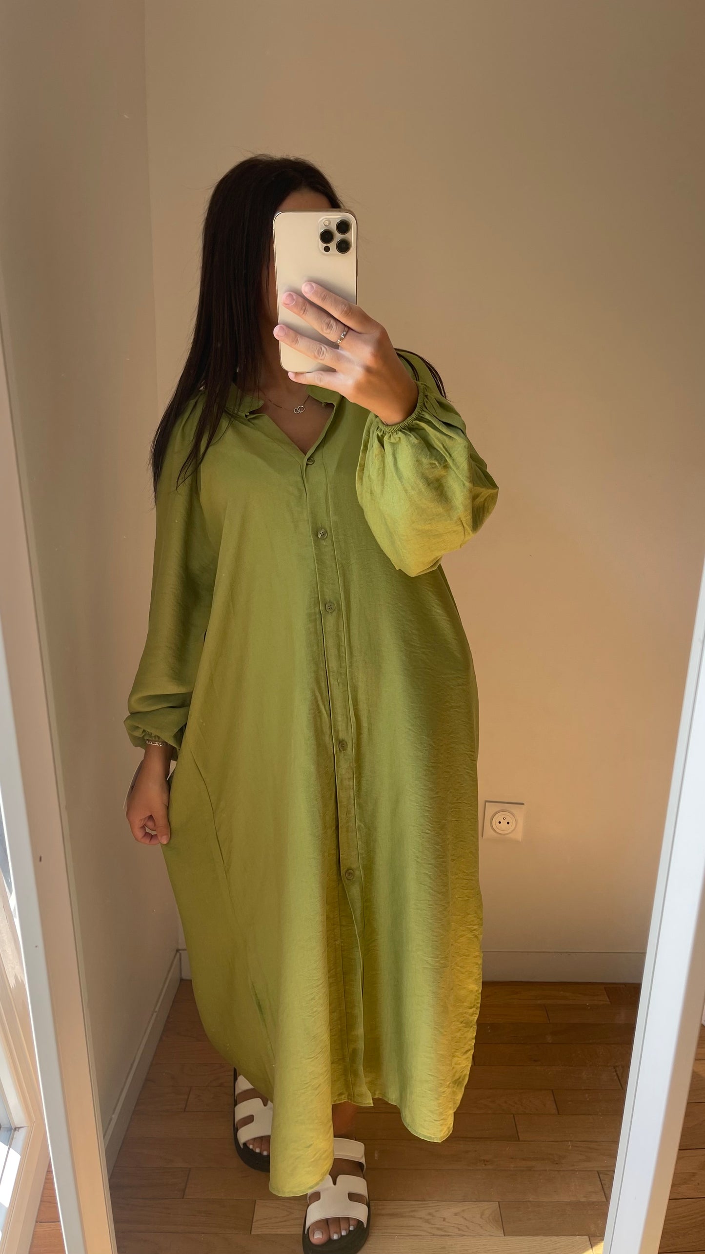 Chemise longue verte pistache